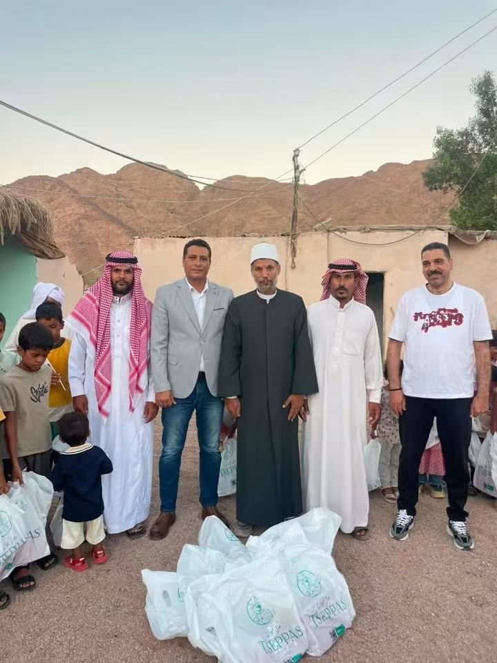 حلوي المولد ترسم البهجة».. أمانة حزب الجبهة الوطنية بدهب تحتفل مع أهالي وادي مجيرح  