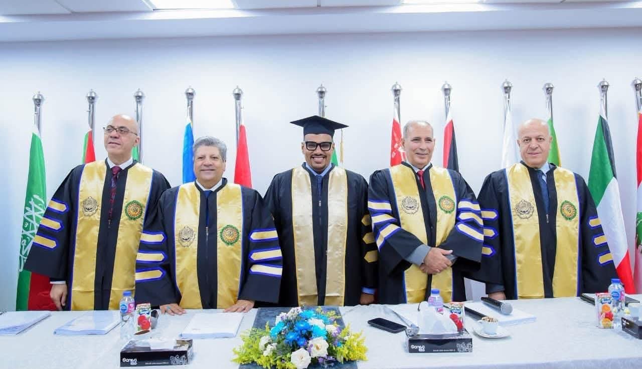 من الأكاديمية العربية.. النائب أحمد العجوز يحصل على درجة الدكتوراه في إدارة الأعمال